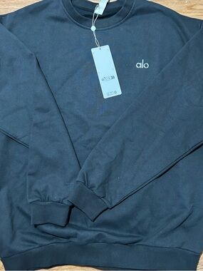 ALO Yoga Men’s Crewneck Sweater in Charcoal Grey